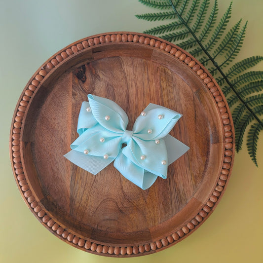 Large Bow with Scattered Pearls